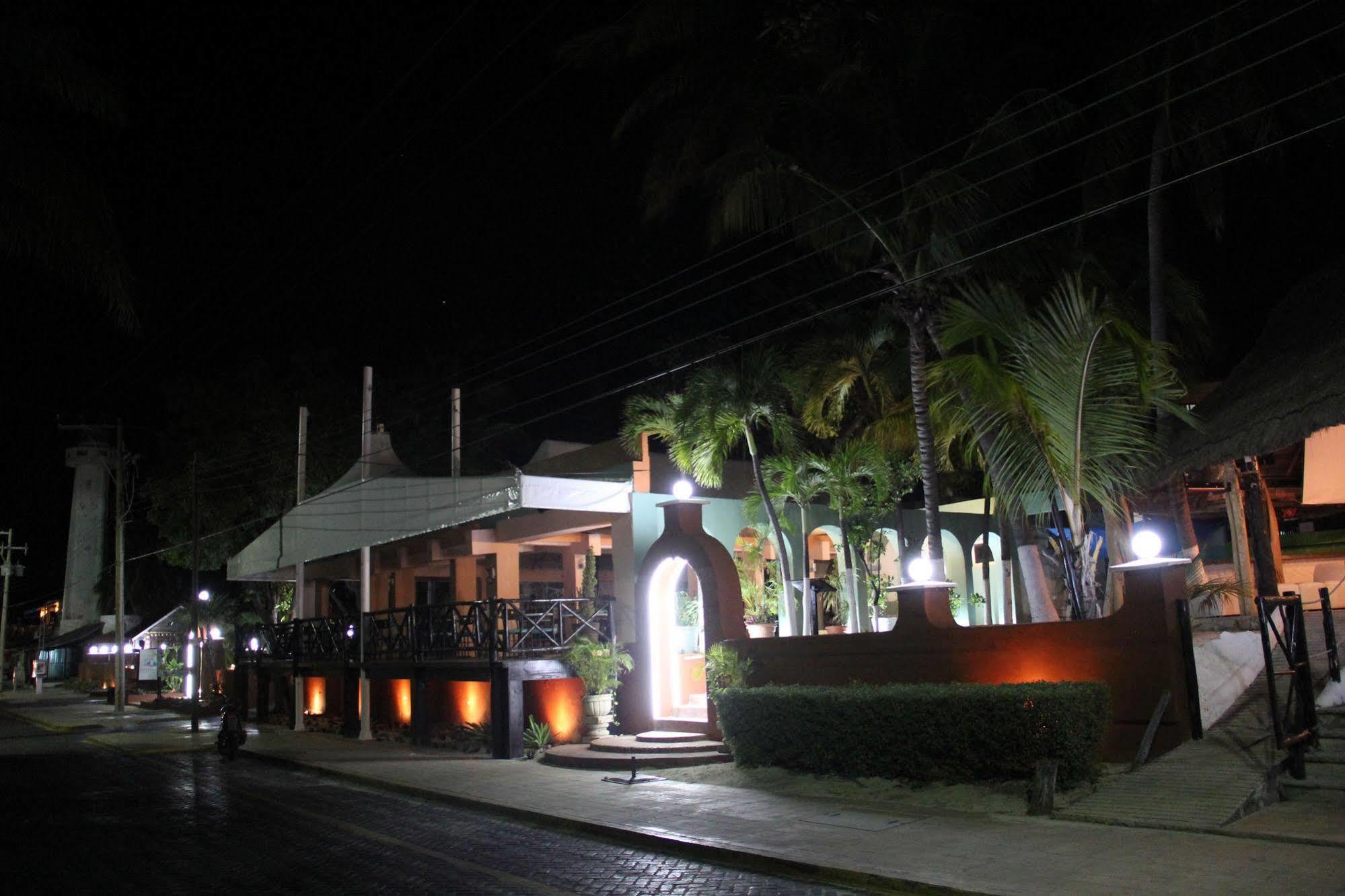 Hotel Posada Del Mar Isla Mujeres Exterior photo